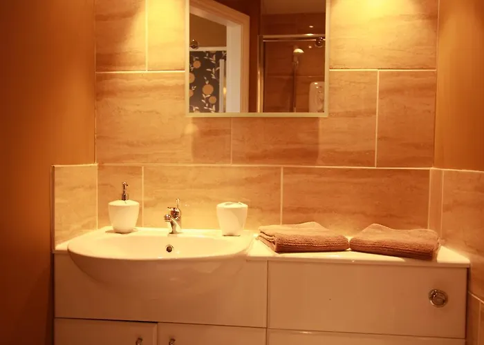 Brentwood Guest house