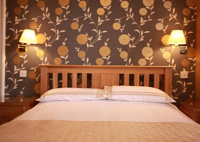 Brentwood Guest house 4*