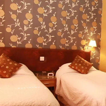 Brentwood 4* York