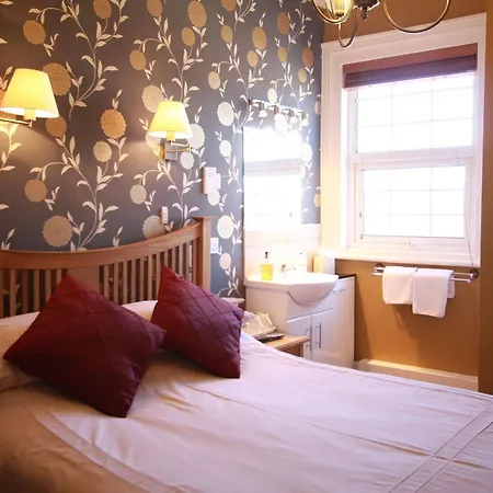 Brentwood 4* York