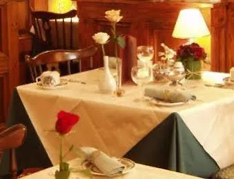 布伦特伍德宾馆 4*