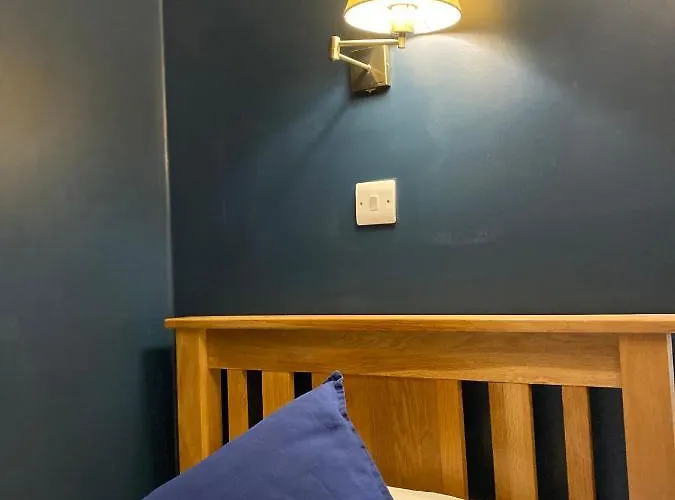 布伦特伍德宾馆 4*